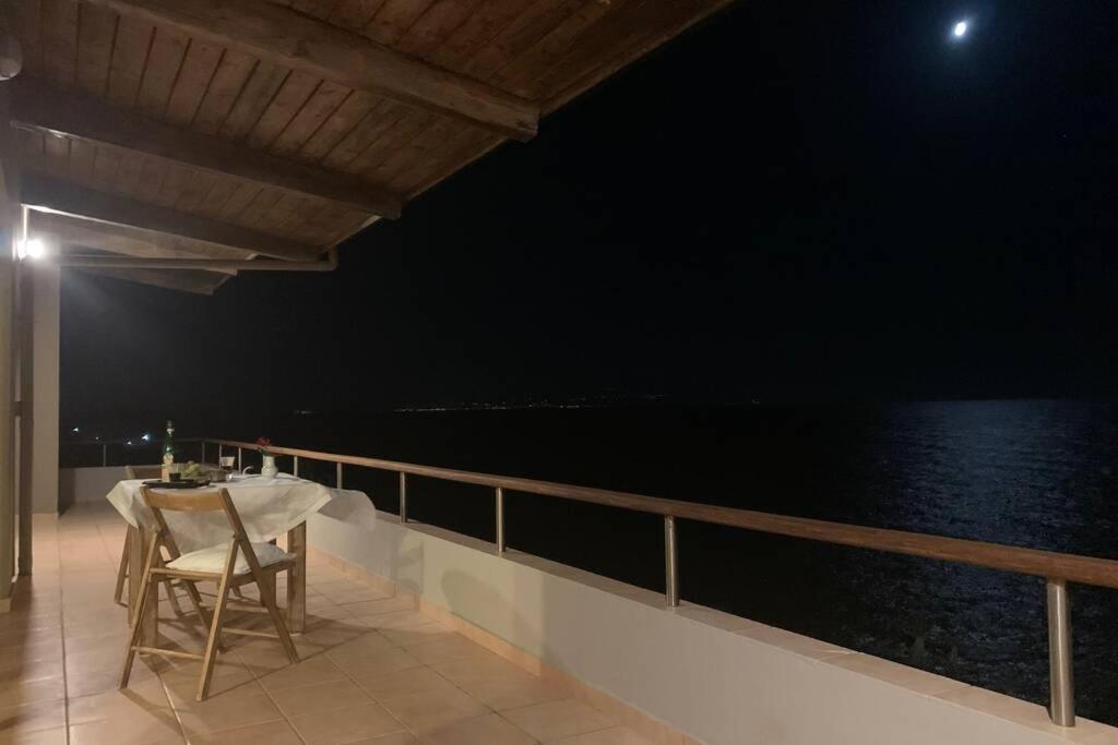 360º Suite With Endless Views To The Ionian Sea Mytikas  Dış mekan fotoğraf
